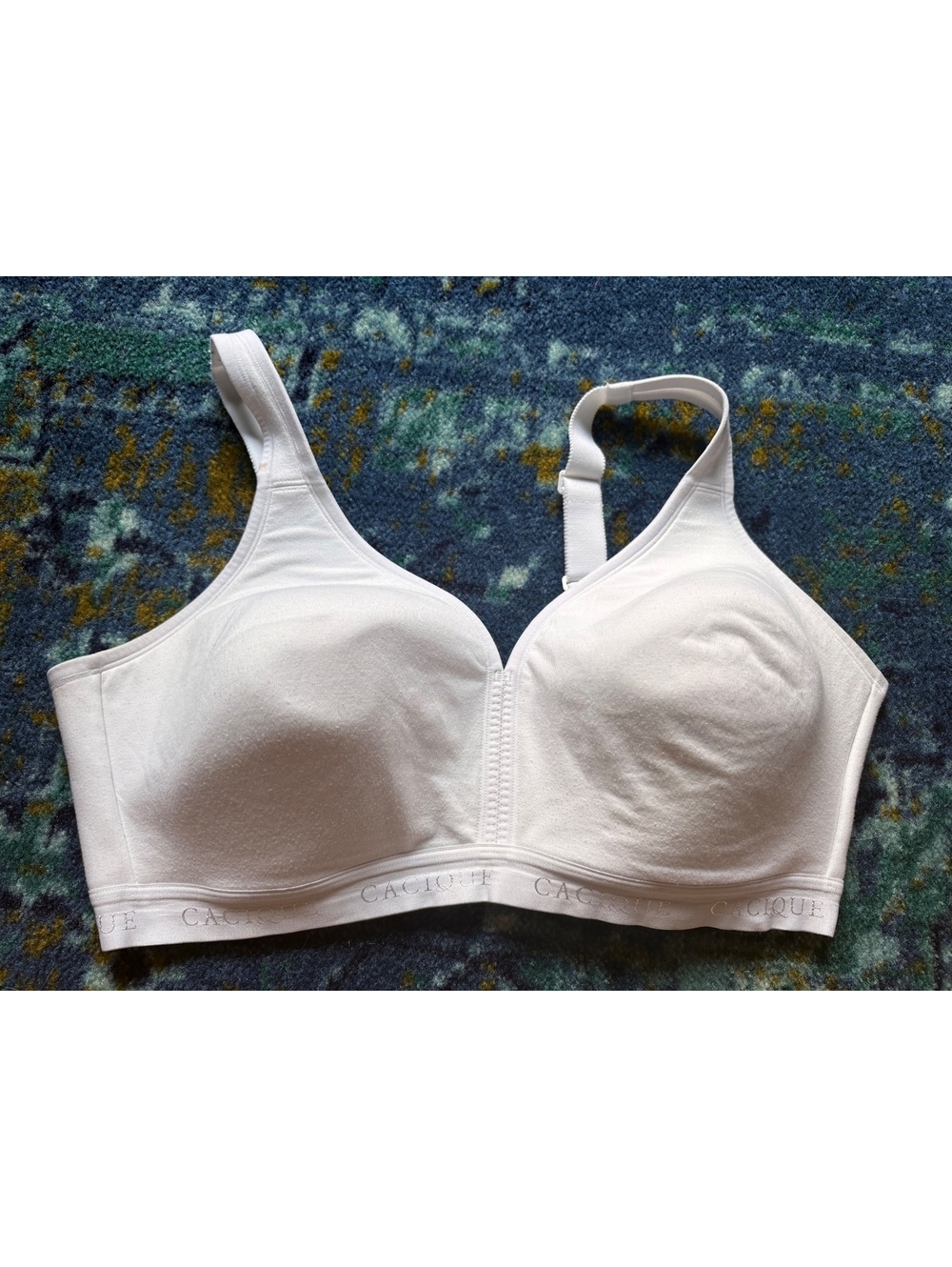 Cacique White Lightly Lined No-Wire Bra Size 42DD